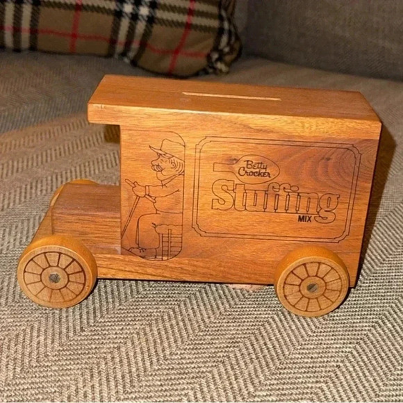 VTG Toystalgia 1980 Wood Truck Coin Bank Betty Crocker Stuffing Mix Toy Train - Picture 1 of 8